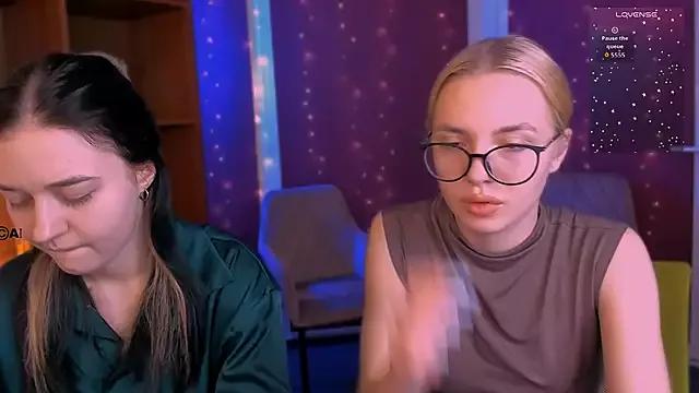 miki_ti from StripChat is Freechat