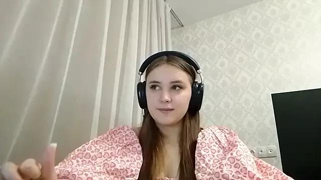 MilaRiviera from StripChat is Freechat