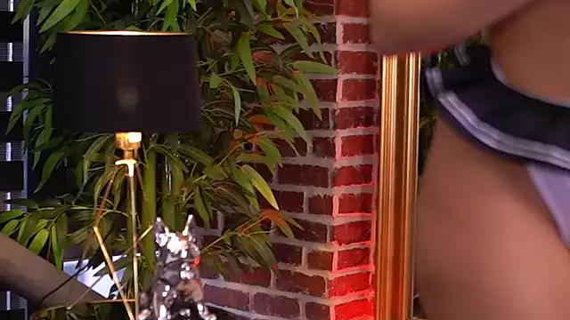 MillaSerene from StripChat is Freechat