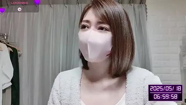 minami_chan from StripChat is Freechat