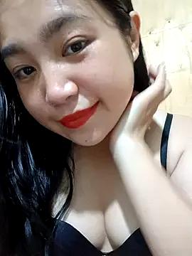 Minn-cute from StripChat is Freechat