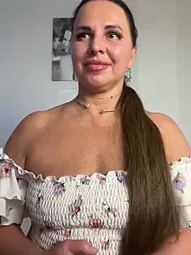 MIRAA_LUV from StripChat is Freechat