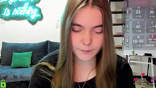 MiraaBloom from StripChat is Freechat