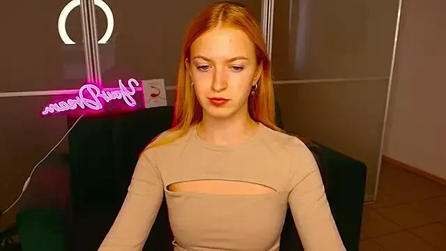 MirandaMayers from StripChat is Freechat