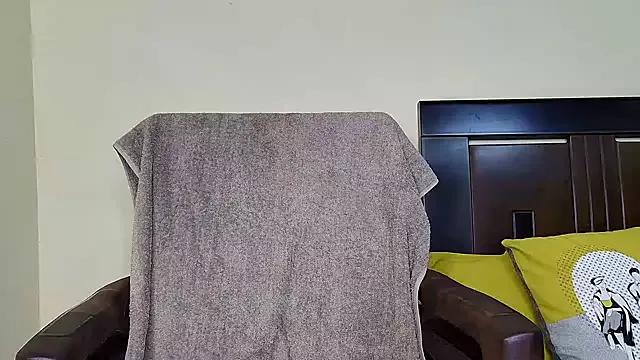 MIss-Naina from StripChat is Freechat