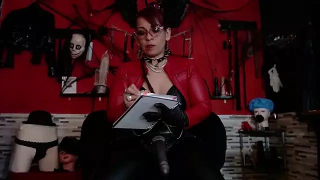 Miss_Mirandaa from StripChat is Freechat