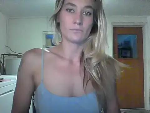 missymilf from StripChat is Freechat