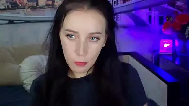 MonicaSweetx from StripChat is Freechat