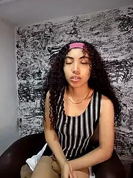 Morenblue from StripChat is Freechat