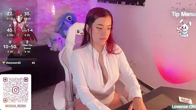 morgan_redds__ from StripChat is Freechat