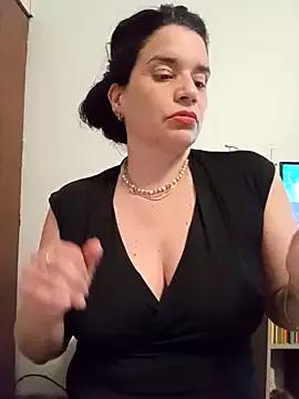 MoritaSalvaj from StripChat is Freechat