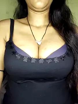 Mr-n-miss from StripChat is Freechat