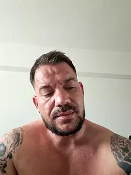 musclemonster31 from StripChat is Freechat
