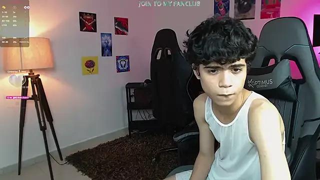 MyLatinHotBoys from StripChat is Freechat