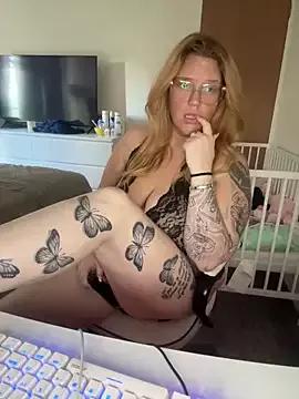 MysteriousMylaX from StripChat is Freechat