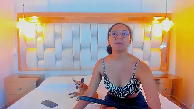 NAHOMI_MILLER from StripChat is Freechat