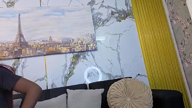 Nahomy_Smiths_aws from StripChat is Freechat