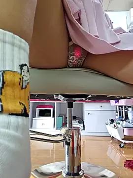 Nail_Yummy from StripChat is Freechat