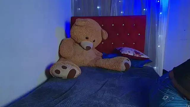 Teen sex cams free adult cams: check-out the satisfaction of conversing and c2c with our stunning models, who will teach you all about seduction and dreams with their smoking hot shapes.