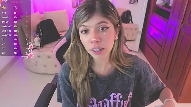Teen sex cams free adult cams: check-out the satisfaction of conversing and c2c with our stunning models, who will teach you all about seduction and dreams with their smoking hot shapes.