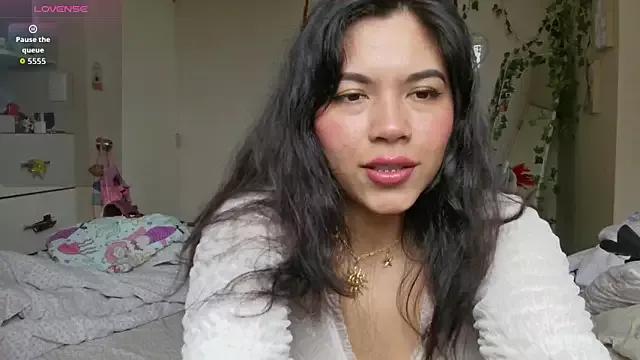 nataliesodaaa from StripChat is Freechat