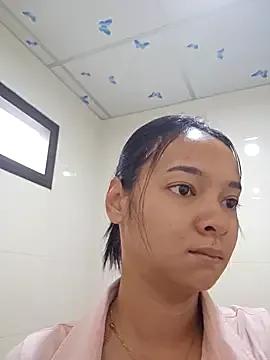 Natural_Asian_Girl from StripChat is Freechat