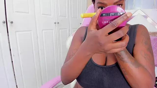 NatyParker from StripChat is Freechat