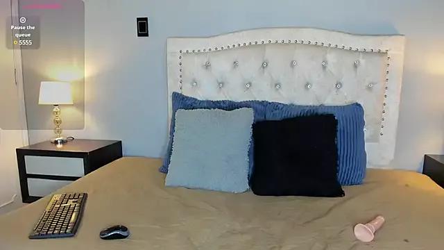 Naughty_Ebonyy_ from StripChat is Freechat
