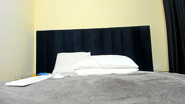 Naughty_Linda from StripChat is Freechat