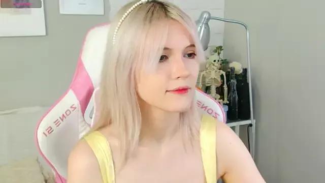 Teen sex cams free adult cams: check-out the satisfaction of conversing and c2c with our stunning models, who will teach you all about seduction and dreams with their smoking hot shapes.