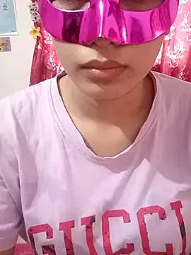 new_coupleee from StripChat is Freechat