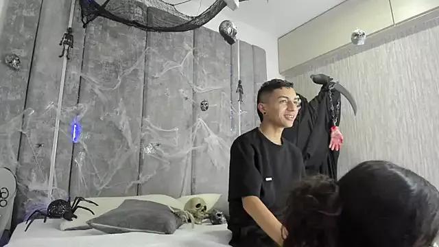 Teen sex cams free adult cams: check-out the satisfaction of conversing and c2c with our stunning models, who will teach you all about seduction and dreams with their smoking hot shapes.