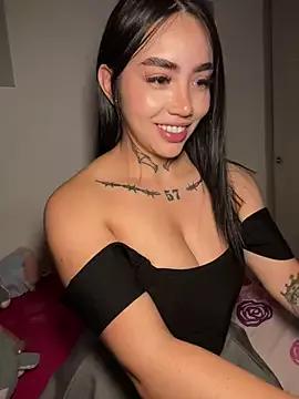Nickiiiii from StripChat is Freechat