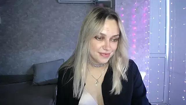 NickyAdamidi from StripChat is Freechat