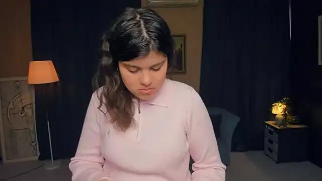 NicolaAlsaqri from StripChat is Freechat