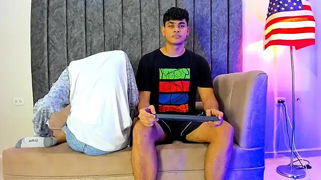 nicole_and_thiago from StripChat is Freechat