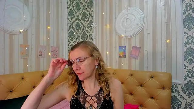 Nicole_Secret from StripChat is Freechat