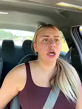 nicolesugarr from StripChat is Freechat