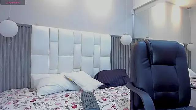 Teen sex cams free adult cams: check-out the satisfaction of conversing and c2c with our stunning models, who will teach you all about seduction and dreams with their smoking hot shapes.