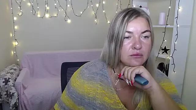 NikaSkylink from StripChat is Freechat