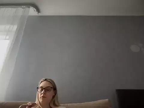 NikexPretty from StripChat is Freechat