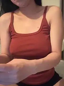 NikkiNi from StripChat is Freechat