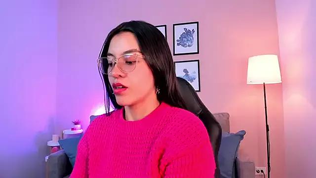 nina__dixon from StripChat is Freechat