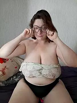 NinaBigCherry from StripChat is Freechat