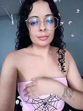 NinaSweet2 from StripChat