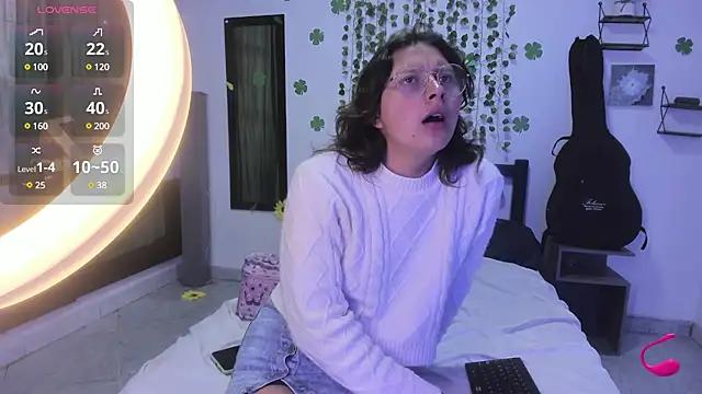 Teen sex cams free adult cams: check-out the satisfaction of conversing and c2c with our stunning models, who will teach you all about seduction and dreams with their smoking hot shapes.