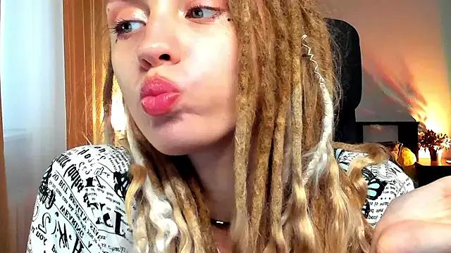 northcherry from StripChat is Freechat
