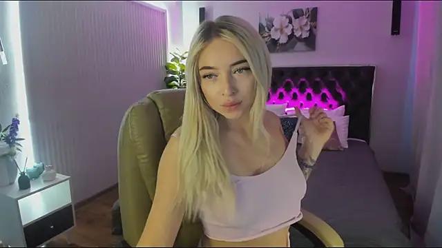 OhMyEmma from StripChat is Freechat