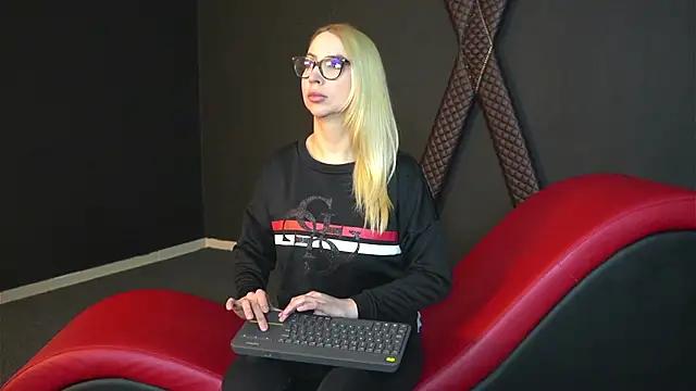 Teen sex cams free adult cams: check-out the satisfaction of conversing and c2c with our stunning models, who will teach you all about seduction and dreams with their smoking hot shapes.