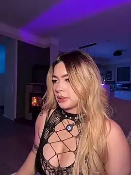 OriannaFox from StripChat is Freechat